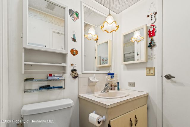 8134 Stockholm Street, Brooksville, FL 34613