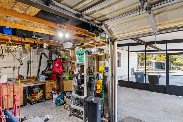 8134 Stockholm Street, Brooksville, FL 34613