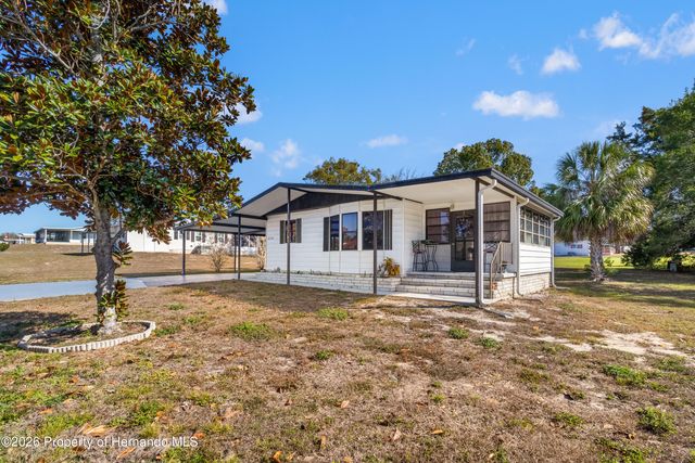 8134 Stockholm Street, Brooksville, FL 34613