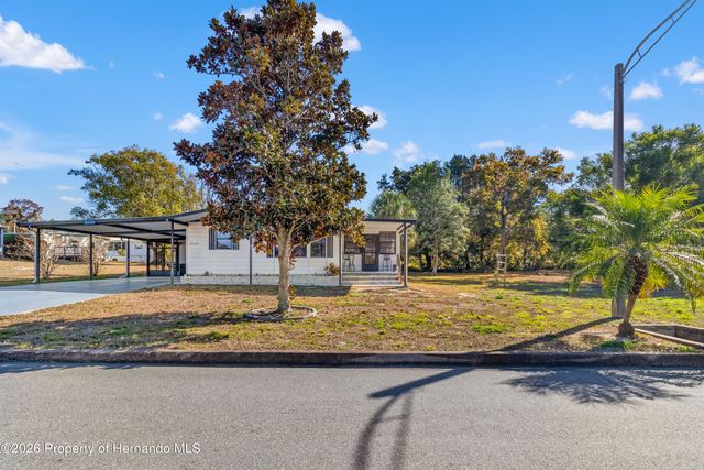 8134 Stockholm Street, Brooksville, FL 34613