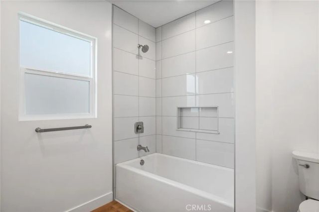 2715 W Hardy Street, Inglewood, CA 90305