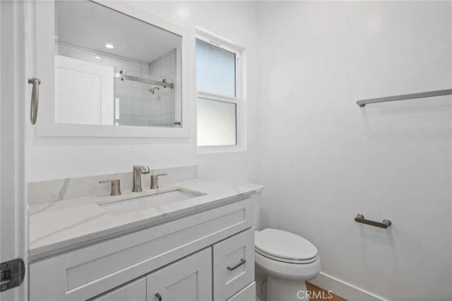 2715 W Hardy Street, Inglewood, CA 90305