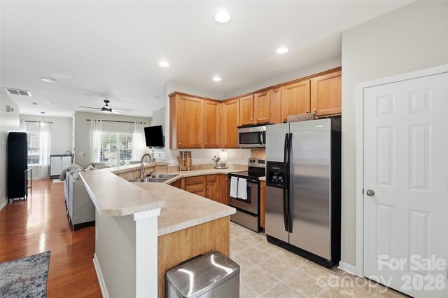 2311 Crosscut Drive, Charlotte, NC 28214