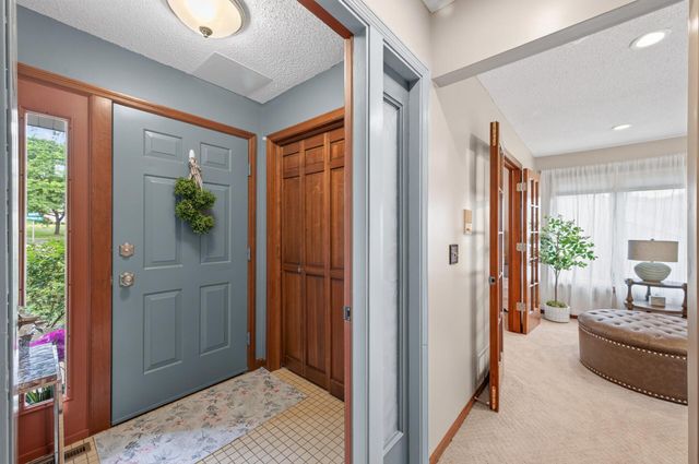 18425 Harrogate Drive, Eden Prairie, MN 55346