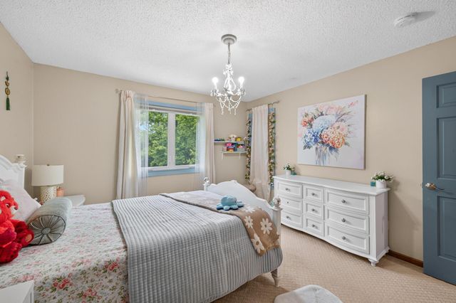 18425 Harrogate Drive, Eden Prairie, MN 55346