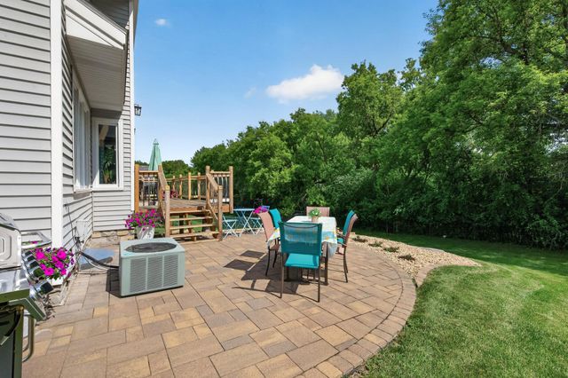 18425 Harrogate Drive, Eden Prairie, MN 55346