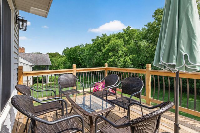 18425 Harrogate Drive, Eden Prairie, MN 55346