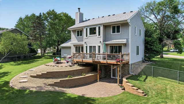 18425 Harrogate Drive, Eden Prairie, MN 55346
