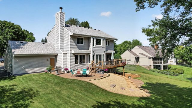 18425 Harrogate Drive, Eden Prairie, MN 55346