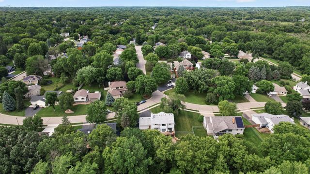 18425 Harrogate Drive, Eden Prairie, MN 55346