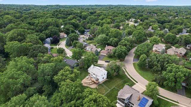 18425 Harrogate Drive, Eden Prairie, MN 55346