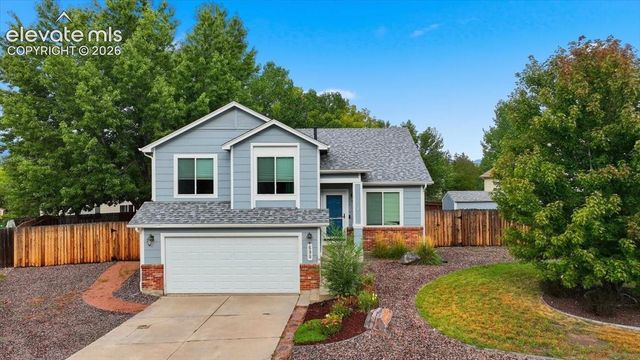 690 Snowpeak Court, Colorado Springs, CO 80916