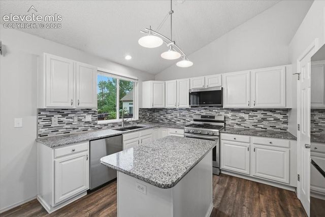 690 Snowpeak Court, Colorado Springs, CO 80916