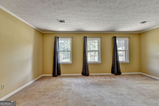 567 Planters Row SW, Lilburn, GA 30047