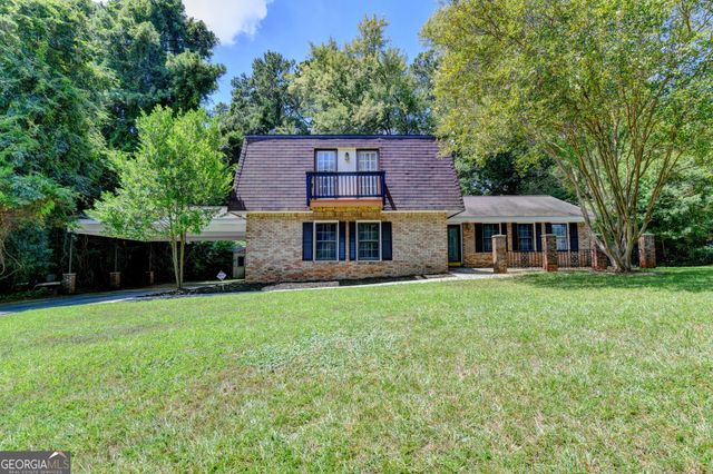 567 Planters Row SW, Lilburn, GA 30047
