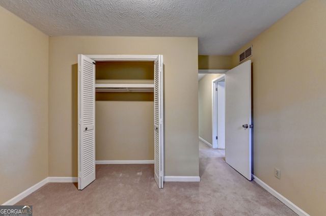 567 Planters Row SW, Lilburn, GA 30047