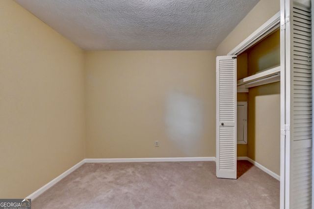 567 Planters Row SW, Lilburn, GA 30047