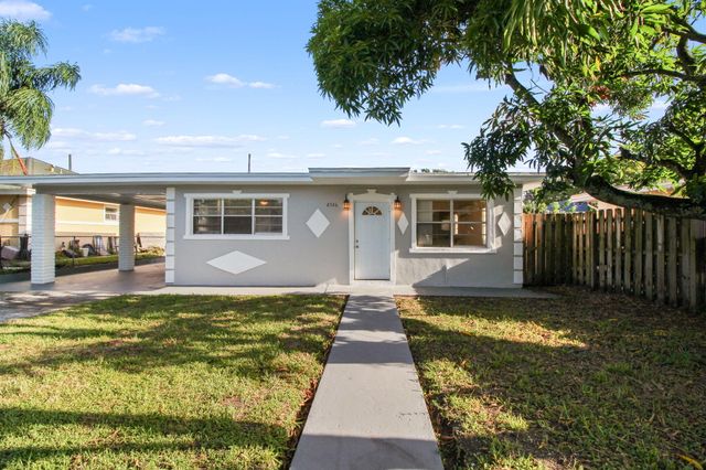 4546 CARVER Street, Kenwood Estates, Lake Worth Beach, FL 33463