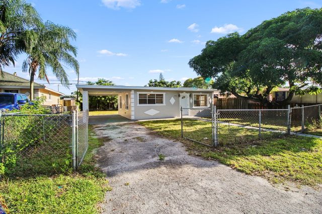 4546 CARVER Street, Kenwood Estates, Lake Worth Beach, FL 33463