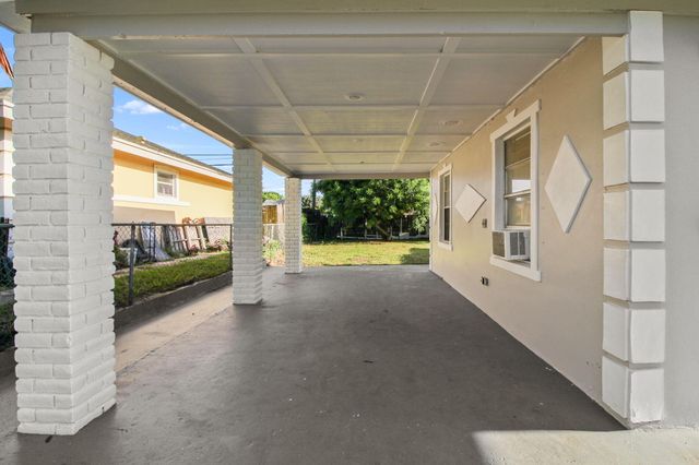 4546 CARVER Street, Kenwood Estates, Lake Worth Beach, FL 33463