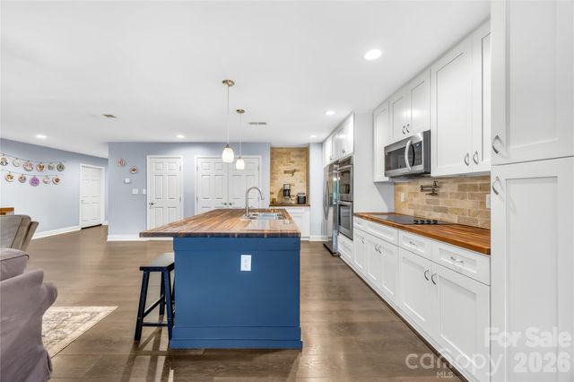 953 Rocky Meadows Lane, Concord, NC 28025