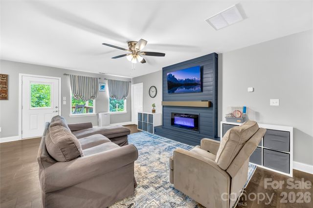 953 Rocky Meadows Lane, Concord, NC 28025