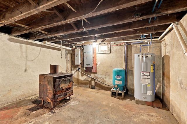 4423 West Mountain View Drive, Lehigh Twp, PA 18088