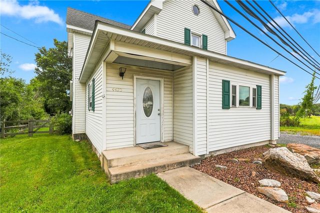 4423 West Mountain View Drive, Lehigh Twp, PA 18088