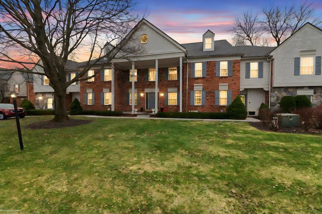 1645 Huntington Park, Rochester Hills, MI 48309