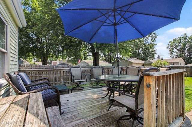 33065 John Hauk Street, Garden City, MI 48135