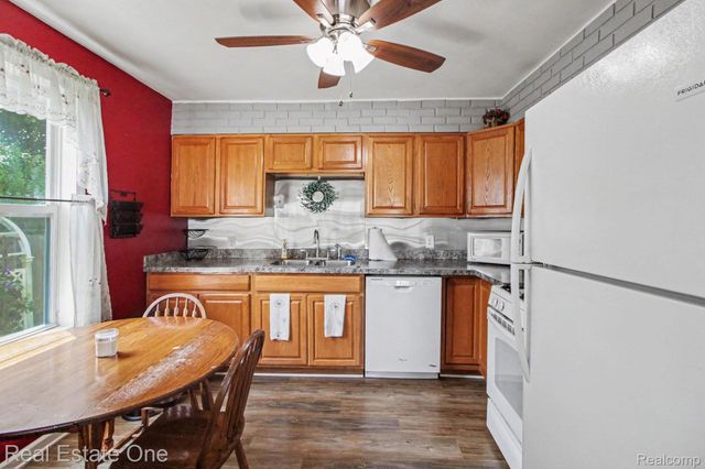 33065 John Hauk Street, Garden City, MI 48135