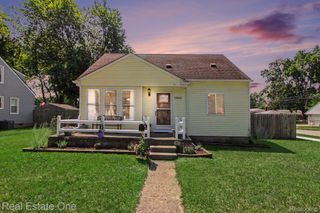 33065 John Hauk Street, Garden City, MI 48135