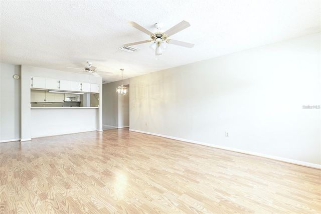 13608 S VILLAGE DRIVE 7204, Tampa, FL 33618