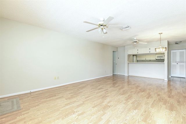 13608 S VILLAGE DRIVE 7204, Tampa, FL 33618