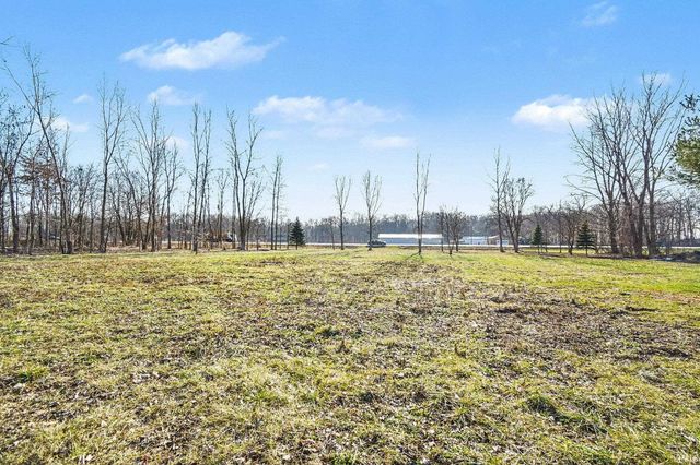30057 SR 2 Road, New Carlisle, IN 46552