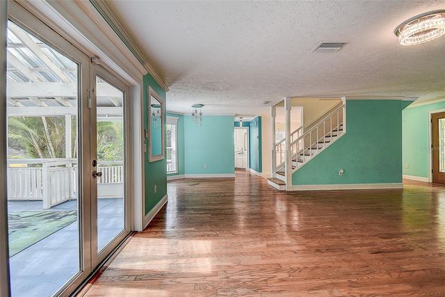 510 WIDEVIEW AVENUE, Tarpon Springs, FL 34689