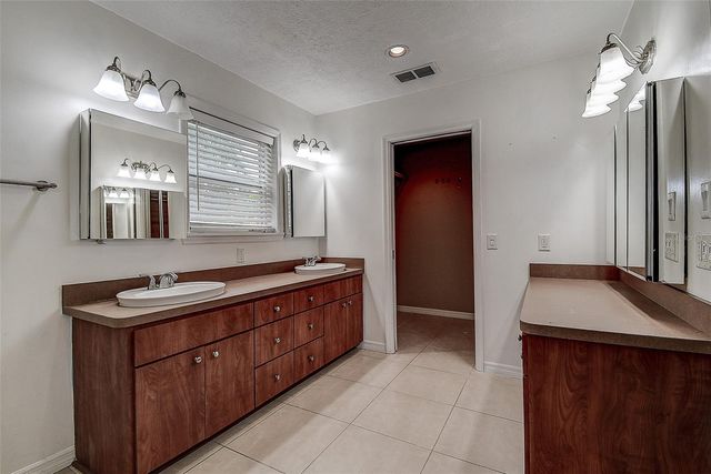 510 WIDEVIEW AVENUE, Tarpon Springs, FL 34689