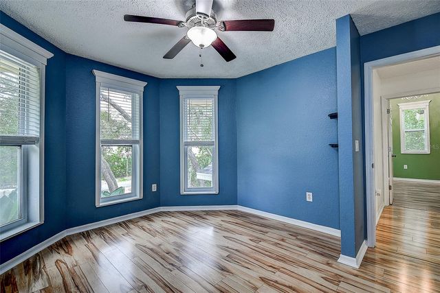 510 WIDEVIEW AVENUE, Tarpon Springs, FL 34689
