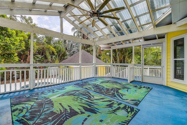 510 WIDEVIEW AVENUE, Tarpon Springs, FL 34689