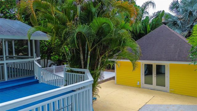510 WIDEVIEW AVENUE, Tarpon Springs, FL 34689