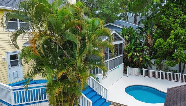 510 WIDEVIEW AVENUE, Tarpon Springs, FL 34689