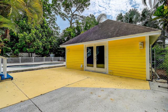 510 WIDEVIEW AVENUE, Tarpon Springs, FL 34689