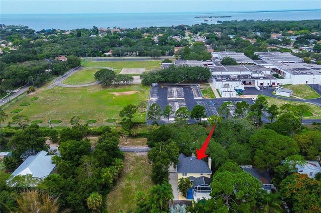 510 WIDEVIEW AVENUE, Tarpon Springs, FL 34689