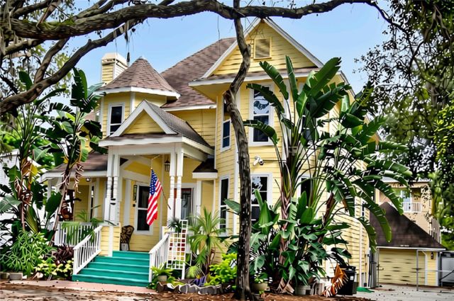 510 WIDEVIEW AVENUE, Tarpon Springs, FL 34689