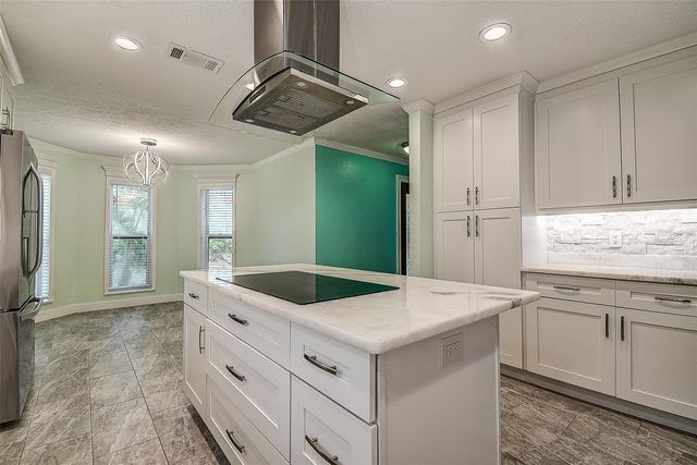 510 WIDEVIEW AVENUE, Tarpon Springs, FL 34689