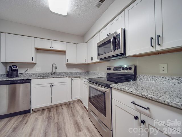 1052 Churchill Downs Court I, Charlotte, NC 28211