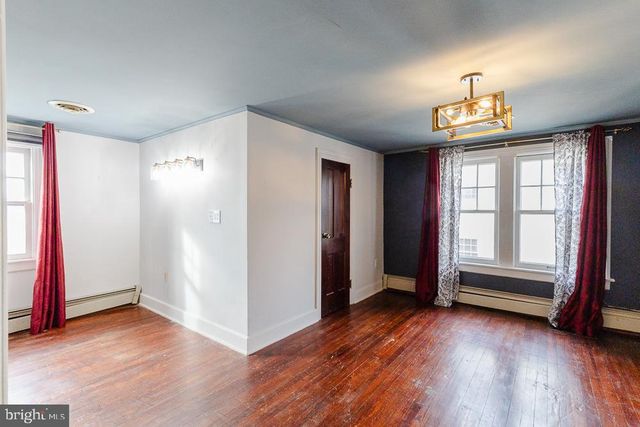 1631 E BUCHANAN TRAIL EAST E, Greencastle, PA 17225