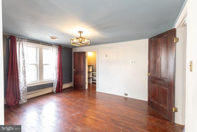 1631 E BUCHANAN TRAIL EAST E, Greencastle, PA 17225