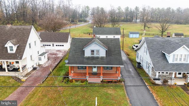1631 E BUCHANAN TRAIL EAST E, Greencastle, PA 17225