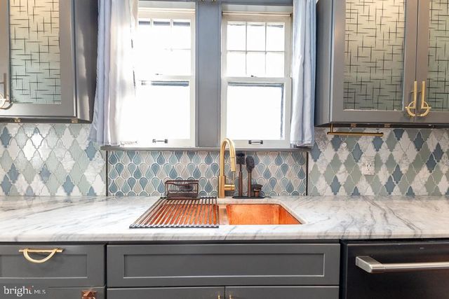 1631 E BUCHANAN TRAIL EAST E, Greencastle, PA 17225